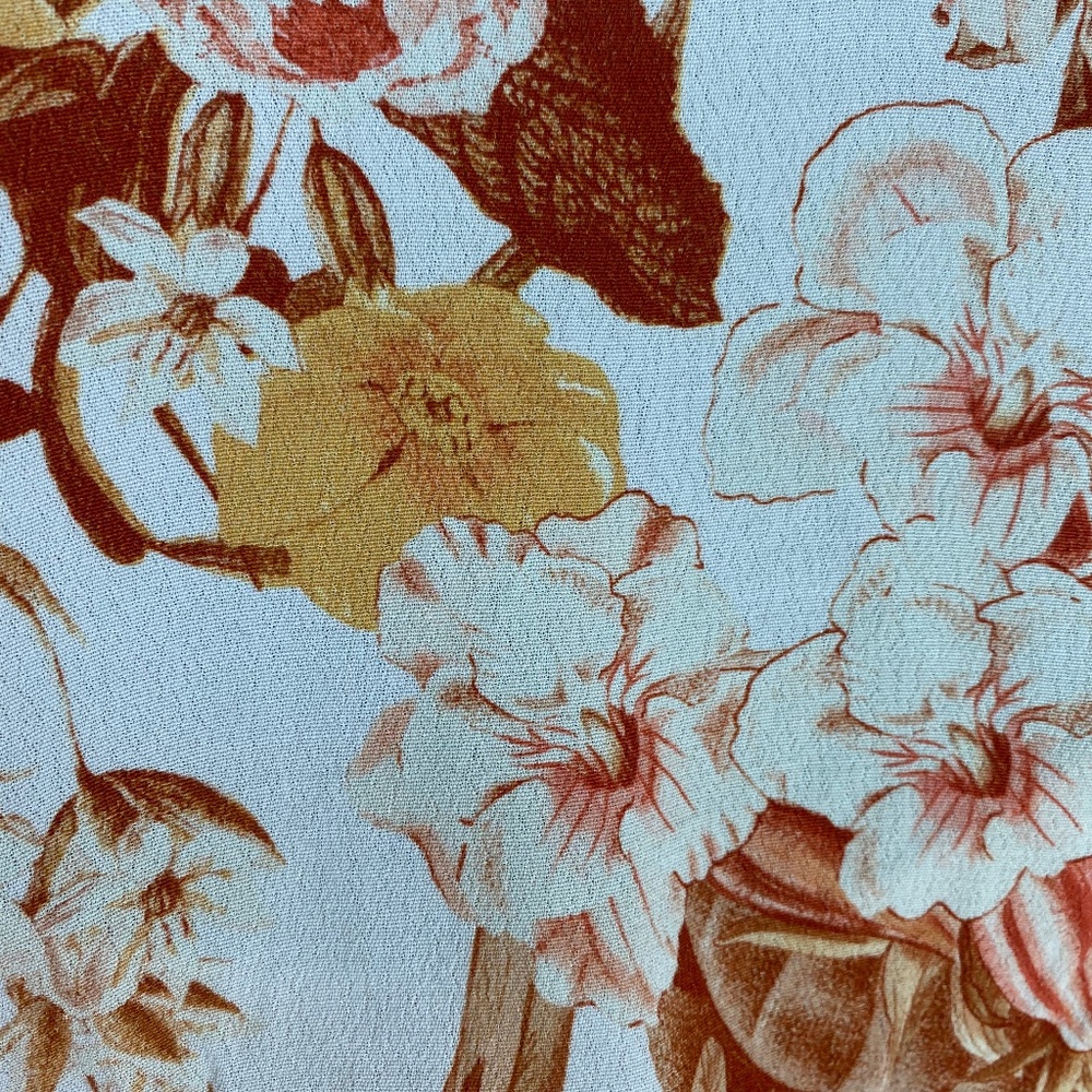 NWT Guess Floral V-Neck Blouse Sz M - Picture 9 of 12